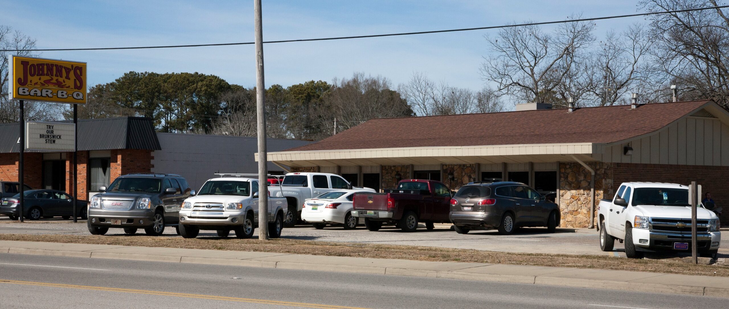 Johnny’s Bar-B-Q
